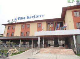 Area de Servicio Villamartín, hotel with parking in Villamartín de la Abadía