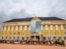 CRISPAN SUITES & EVENT CENTRE, hotel berdekatan Jos Wildlife Park, Jos