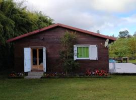 Ti' case la plaine, chalet de montaña en La Plaine-des-Palmistes