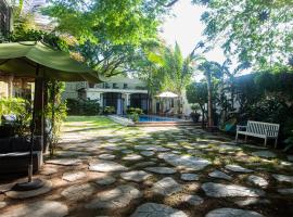 Villas Parota Inn, hotel di Nuevo Vallarta