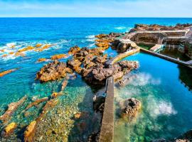 Primera línea en piscinas naturales., apartment in Barlovento