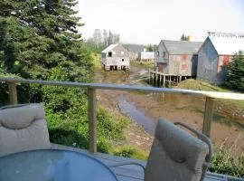 Adventure High Cabin