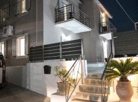Angelos Apartments, Hotel in Lixouri