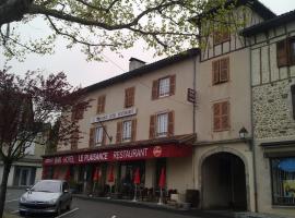Hôtel Restaurant Le Plaisance, hotel v destinaci Maurs