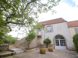 By les Climats - Au coeur du Vignoble - Fixey, holiday rental in Fixin