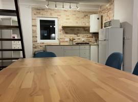 Cabana The Lux, хотел в Беклеан