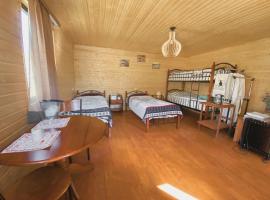 Ushguli Cabins, отель в городе Ушгули