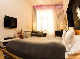 Ivana Apart Hotel, hotel sa Oradea