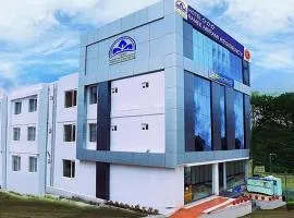 FabHotel Abirami Grand Inn - Nr Bryant Park