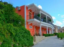 Nikas Villa Orange Apartments 