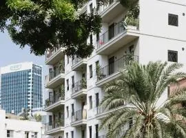 AYA Boutique ApartHotel By EZ TLV