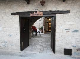 Afames House - Beautiful Traditional House, hotel v destinaci Omodos
