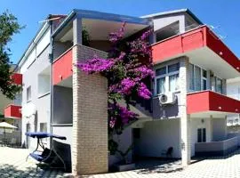 Apartments Ines Makarska
