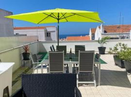 Sunset House / Casa Por do Sol, hotel que aceita pets em Nazar&eacute;