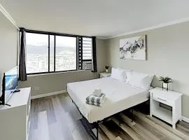 Hawaiian Monarch 3707B condo