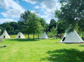 Les Tipis du Bonheur de Vivre, campsite in Brûlon