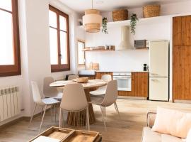 Apartamento mediterraneo, nuevo y acogedor de Eva, smještaj uz plažu u gradu 'Sant Feliu de Guixols'