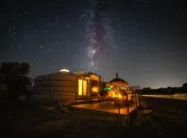 2 CUORI E 1 YURTA Glamping in Tuscany - Adults Only