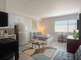 Lovely Studio w Full Kitchen in Heart of San Diego, hotell i San Diego