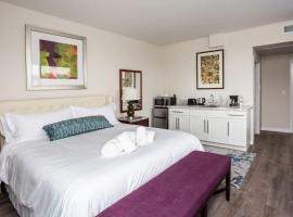 Modern, Luxurious and Prime location All in One, hotel near Balboa Park, San Diego