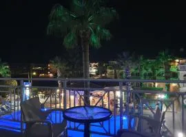 Vivian Hotel
