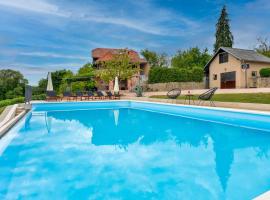 Nice Home In Krasic With Outdoor Swimming Pool, cottage in Krašić