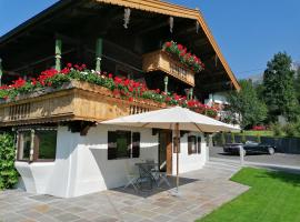 Oberholzer Landhaus & Appartement, landhuis in Ellmau