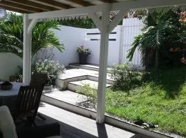 TICASE SOLEIL - F2 tout confort, terrasse, jardin privatif, DIDIER