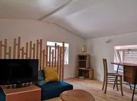 La Dilettante, petite maison rénovée, avec jardin