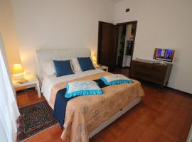 Bari Suite Apartment Barone 12, hotel malapit sa Spegea Business School, Bari