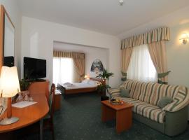 Hotel Rosina, hotel en Makarska