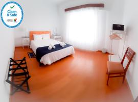 Adamas Bed & Breakfast, hotell i Ponta Delgada
