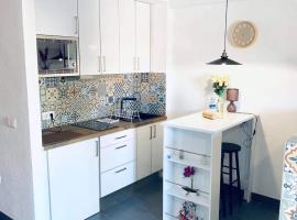 Perfect for exploring local areas and more，位于托雷维耶哈的酒店