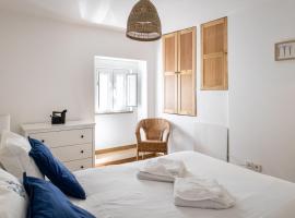 Casa da Judiaria, pet-friendly hotel in Castelo de Vide