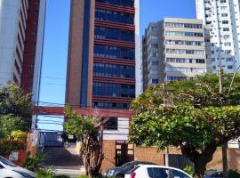 Condomínio Barra Sammer Flat, leilighetshotell i Salvador