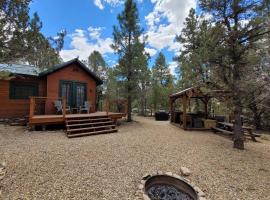 Live Simply Cabin, Walking distance to East Zion trails, hotel Orderville-ben