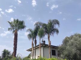 Sun house Vittoria, ξενοδοχείο σε Sabaudia