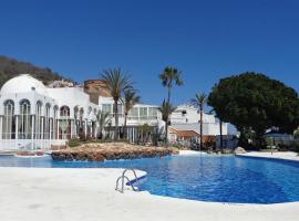 Spacious Apartment lovely view, hotel s bazenima u gradu 'Nerja'