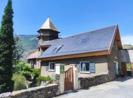 Château du Vigny - Maison d'hôtes สกีรีสอร์ทในแซ็ง-มิเชล-เดอ-มัวริเอนน์