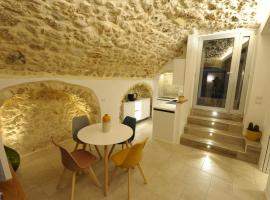 Pietrabianca Santa Maria Apartments, bed and breakfast en Manfredonia