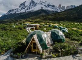Ecocamp Patagonia, hotel cerca de Blue Lagoon, Torres del Paine
