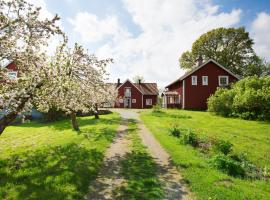 Lilla Sörgården, privatni smještaj u gradu 'Kungsberga'