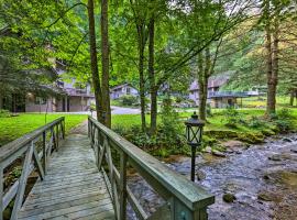 Chalet Retreat Cozy Cabin with On-Site Creek!, hotel with parking in Roan Mountain