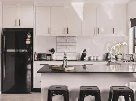 Poplar Villa - 1 Poplar Lane