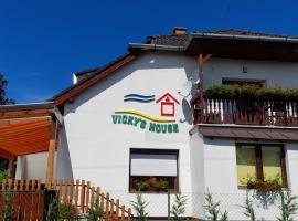 Vicky's House – hotel w mieście Bük