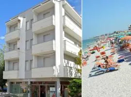 casa vacanza fronte mare fano sassonia