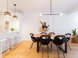 Hip, Stylish Apartment in Little Italy by Den Stays A, hotel near IGA Stadium, Montreal