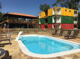 Trakai Suites, hotell i Ubatuba