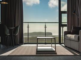 Black Beach Suites, serviced apartment in Vík