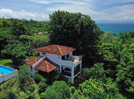 Casa Frangipani, hotel perto de Cachoeira de Montezuma, Montezuma